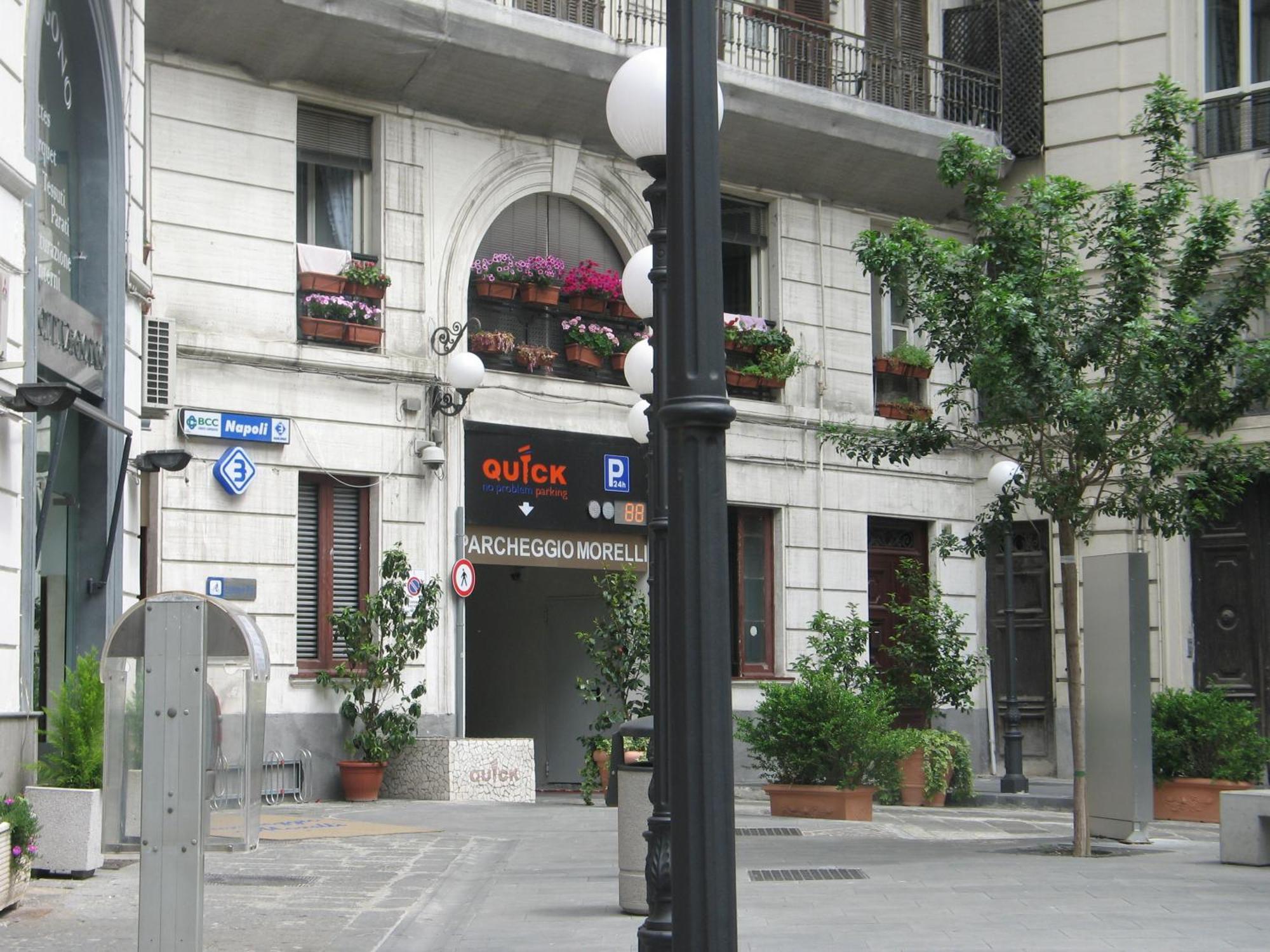 Bed Morelli 49 , Chiaia Νάπολη Εξωτερικό φωτογραφία