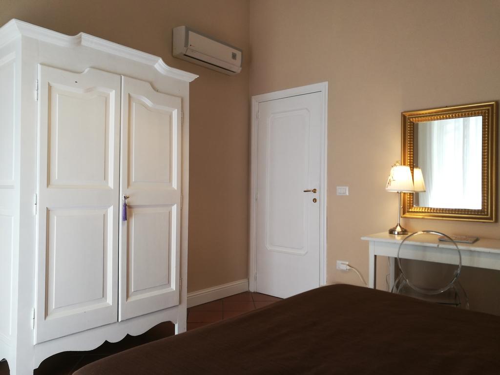 Bed Morelli 49 , Chiaia Νάπολη Εξωτερικό φωτογραφία