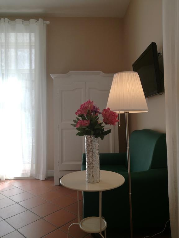 Bed Morelli 49 , Chiaia Νάπολη Εξωτερικό φωτογραφία