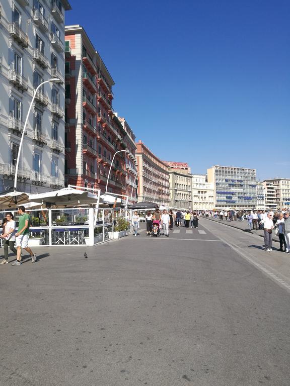 Bed Morelli 49 , Chiaia Νάπολη Εξωτερικό φωτογραφία